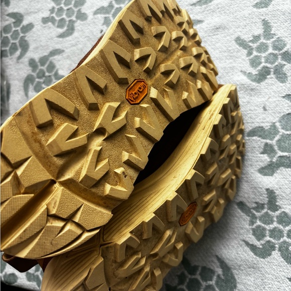 UGG trainer low suede chestnut hiker trail sneaker men’s size 9 - Picture 11 of 15